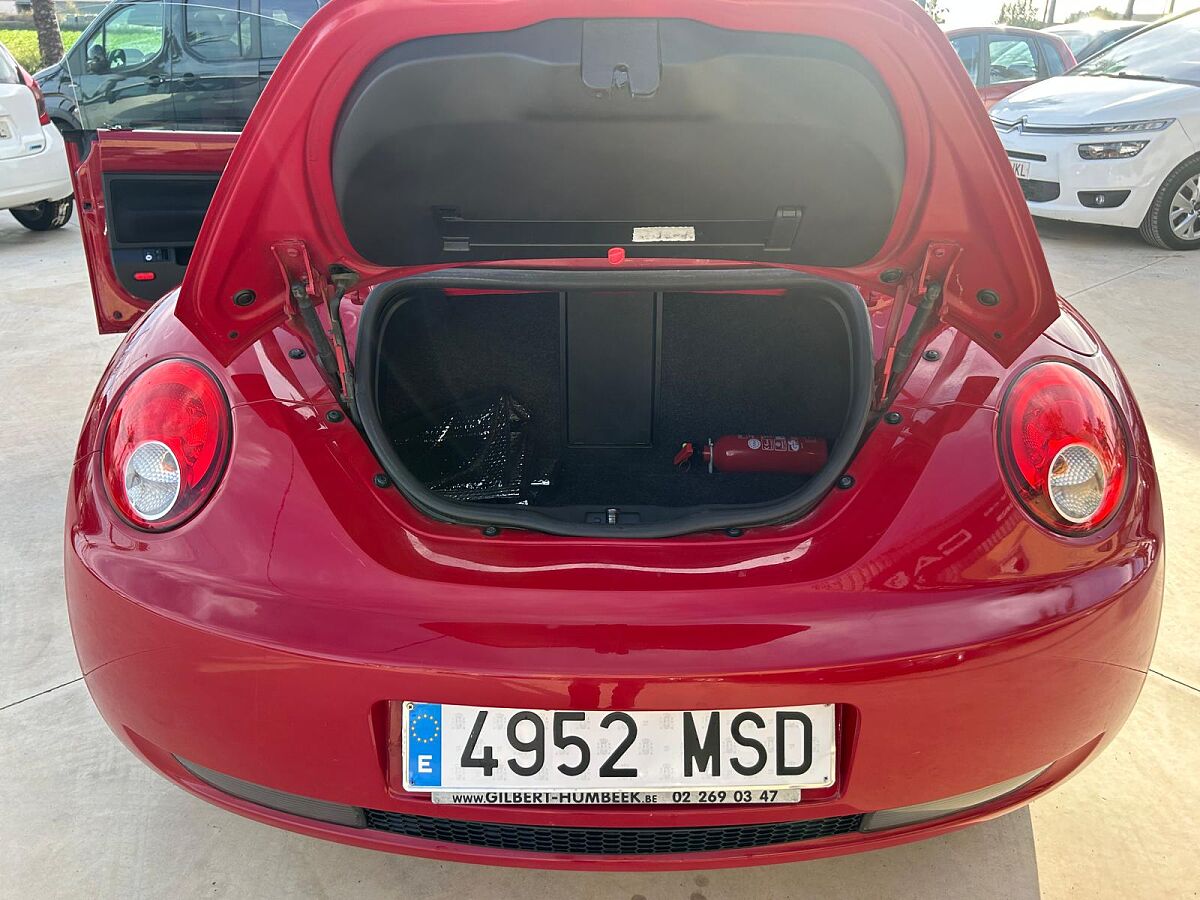 VOLKSWAGEN NEW BEETLE CONVERTIBLE 1.6 SPANISH LHD IN SPAIN 93000 MILES 2006